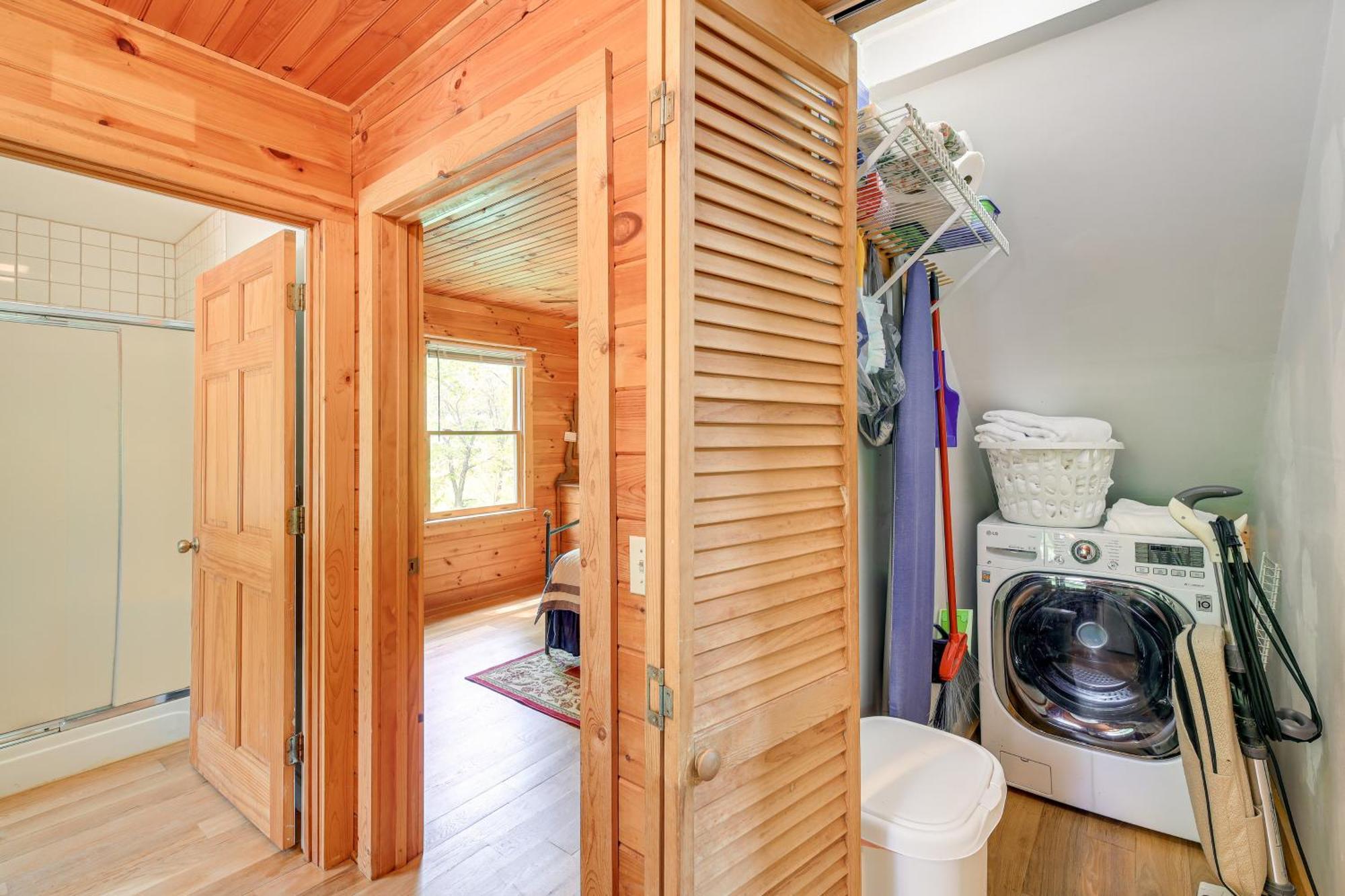 Quaint Blue Ridge Cabin Rental With On-Site Stream! Sparta 외부 사진